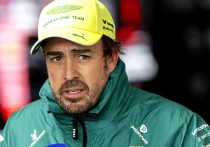Alonso schaart zich achter tirade van Verstappen: 'F1 heeft slechts denkbare show neergezet'
