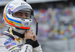 Alonso over gevecht met Verstappen: "Een zeer lastige en agressieve rivaal"