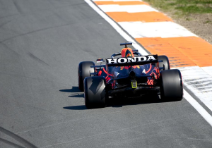 Verstappen lyrisch na pole position op Zandvoort: 'Geweldig om hier pole te behalen!'