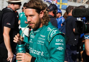 Vettel hint op F1-terugkeer: 'Sta open voor een rol'