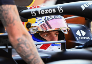 Verstappen spreekt zich uit over rookbommen, krijgt bijval van Leclerc en Sainz