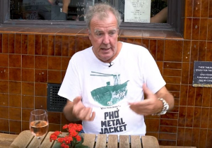 Jeremy Clarkson stelt dat de Formule 1 eindelijk weer helemaal terug is