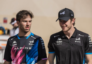 F1 star reveals social SNUB