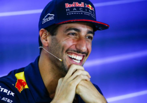 Ricciardo doet opmerkelijk voorstel: 'Twee races per weekend'