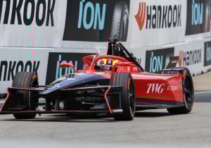 Dennis zegeviert in Formule E-seizoensopener São Paulo, horrorcrash voor Martí