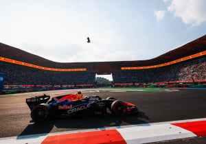 FIA roept Verstappen en Lawson op het matje na botsing, Leclerc topt VT2 in Mexico