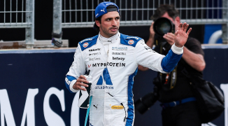 Sainz krijgt gridstraf van vijf plekken voor botsing met Antonelli