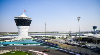 Verstappen in HUGE fight for lead on lap 1 at Abu Dhabi Grand Prix