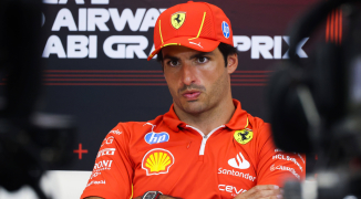 Sainz revela las verdaderas chances de VENCER a McLaren