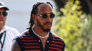 Hamilton is 'woest' op zichzelf: "Ik ben gewoon niet zo heel goed meer"