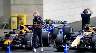 VIDEO: Verstappen ergert zich aan de Red Bull: 'Het is gewoon niet wat je wilt' | GPFans News