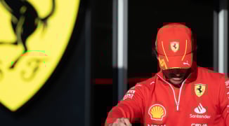 Carlos Sainz lanza DECEPCIONANTE mensaje para Ferrari