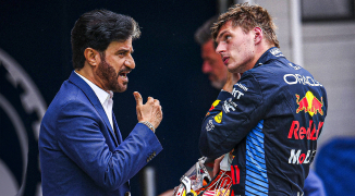 Ben Sulayem neemt het op voor Verstappen: "Niemand mag zo behandeld worden"