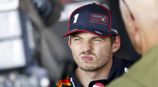 De Telegraaf over toekomst Verstappen: "Over enkele weken bekend waar hij rijdt"