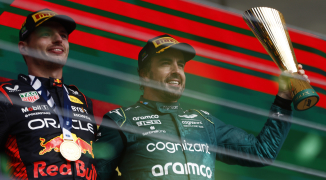 Alonso DERROTA a Max en su primer duelo