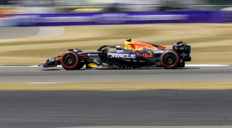 Red Bull-coureur ziet F2-titel door de vingers glippen door diskwalificatie: "Gaan het onderzoeken"