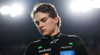 Oscar Piastri told to ignore McLaren team orders