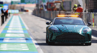 Safety car beleeft rare crash op Monza: dit zijn de unieke beelden