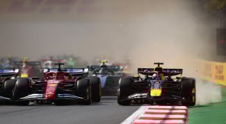 Fans over inhaalpoging Verstappen in Mexico: 'Knap, je eigen fout herstellen zonder penalty'