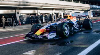 LIVE | F1-testdagen in Barcelona: Hadjar bovenaan na vier uur, rode vlag voor Lawson