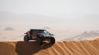 Dakar 2026: Al Attiyah schrijft geschiedenis met Etappe 12-zege, Van den Brink maakt tijd goed