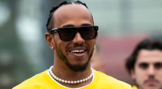 Hamilton trekt boetekleed aan in momentje met Verstappen: 'Hij was al gefrustreerd'