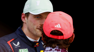 Verstappen valt uit in Oostenrijk na crash met Antonelli, FIA onderzoekt incident