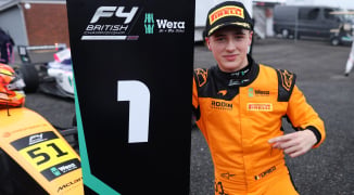 Verstappen-protegé en McLaren-junior lijkt onterecht geschorst en mist drie Formule 4-races