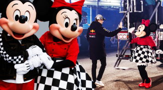 Mickey Mouse steelt show na zege Verstappen in Vegas: "What the f*ck?"