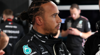 Former F1 chief reopens Hamilton title row with ‘RIGGED’ jibe