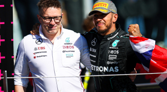 'Hamilton neemt 'Bono' niet mee naar Ferrari, Mercedes-engineer krijgt promotie'