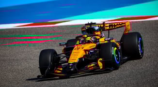 LIVE | Formule 1-testweek Bahrein: Verstappen kilometervreter, McLaren op plekken twee en drie