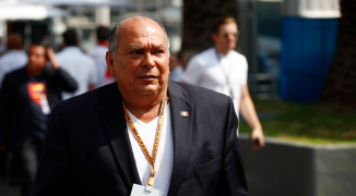 Croft zet Papa Pérez op zijn plek: 'Ze doen nog steeds of ze een contract hebben'
