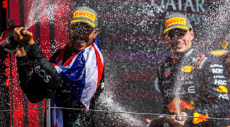 Marko prijst Hamilton na verslaan Verstappen: "Hebben hier zijn grootsheid weer gezien"