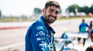 Veekay ook in 2026 in IndyCar te bewonderen: transfer naar Juncos Hollinger Racing