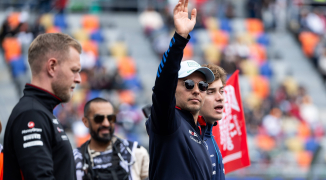Axed F1 star handed lifeline in BLOCKBUSTER signing