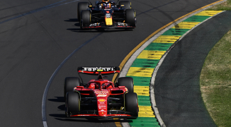 HEROICA victoria de Carlos Sainz en Australia; Checo, quinto