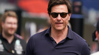 Wolff oneens met Stella na incident Verstappen: 'Kunt dat niet met Hamilton vergelijken'