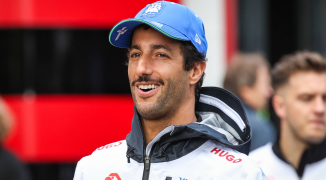 Ricciardo BACKS UP Red Bull F1 seat push with Monza heroics