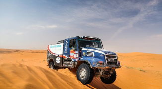 Dakar 2024: Sainz breidt voorsprong uit op Loeb, Van den Brink wint Etappe 8