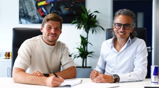 Max Verstappen signs massive new F1 contract