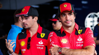 Leclerc SE RINDE ante Carlos Sainz