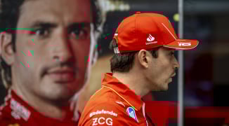 Sainz lotterà per la vittoria in Canada; Leclerc subisce un altro disastro