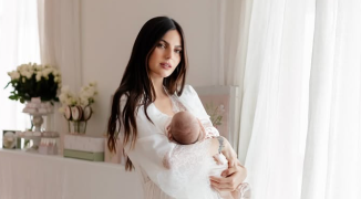 Kelly Piquet deelt voor het eerst aantal foto's met dochtertje Lily
