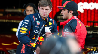 Sainz snelste in VT2 Mexico, geen rondetijd voor Verstappen en Russell hard in de muur