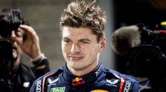 Verstappen verschijnt paar dagen na pakken titel en drankfestijn op de padelbaan