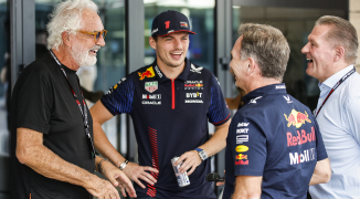 Horner ziet Verstappen niet bij Red Bull vertrekken: "Hij heeft vertrouwen in het team"