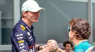 Fans zien Verstappen pole pakken en McLaren verslaan: 'Hebben we dit ooit gezien?'