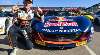 Red Bull-junior Coronel leidt Ginetta-kampioenschap na 'pittige' dubbelzege in seizoensopener