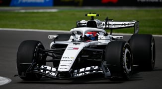 Herta kwalificeert zich voor superlicentie en pakt pole position in strijd om Cadillac-zitje
